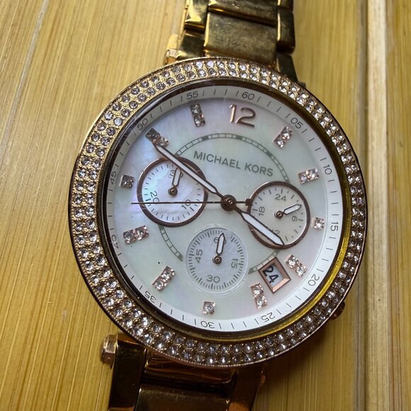 Michael Kors MK Parker Rose Gold-Tone Ladies' Watch MK-5491, 39mm - Picture 3 of 5